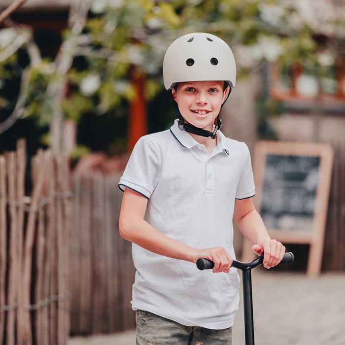 Casque de sécurité enfant Scoot&Ride pour porteur, trottinette ou vélo Beige